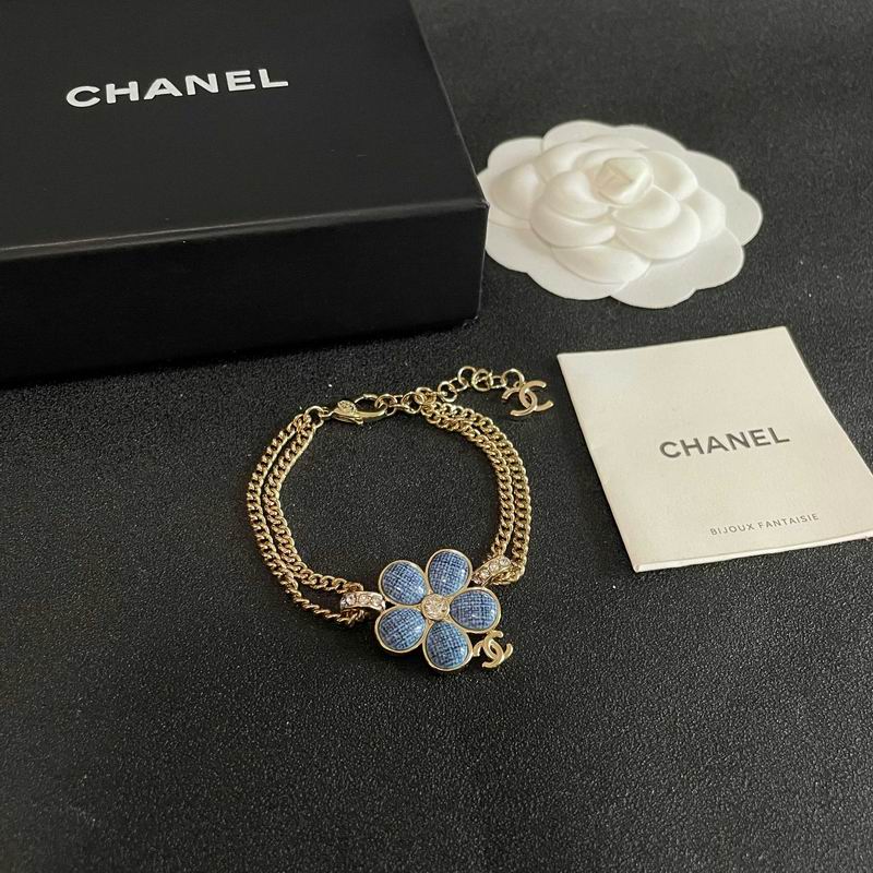 Chanel Bracelet 06yxs28